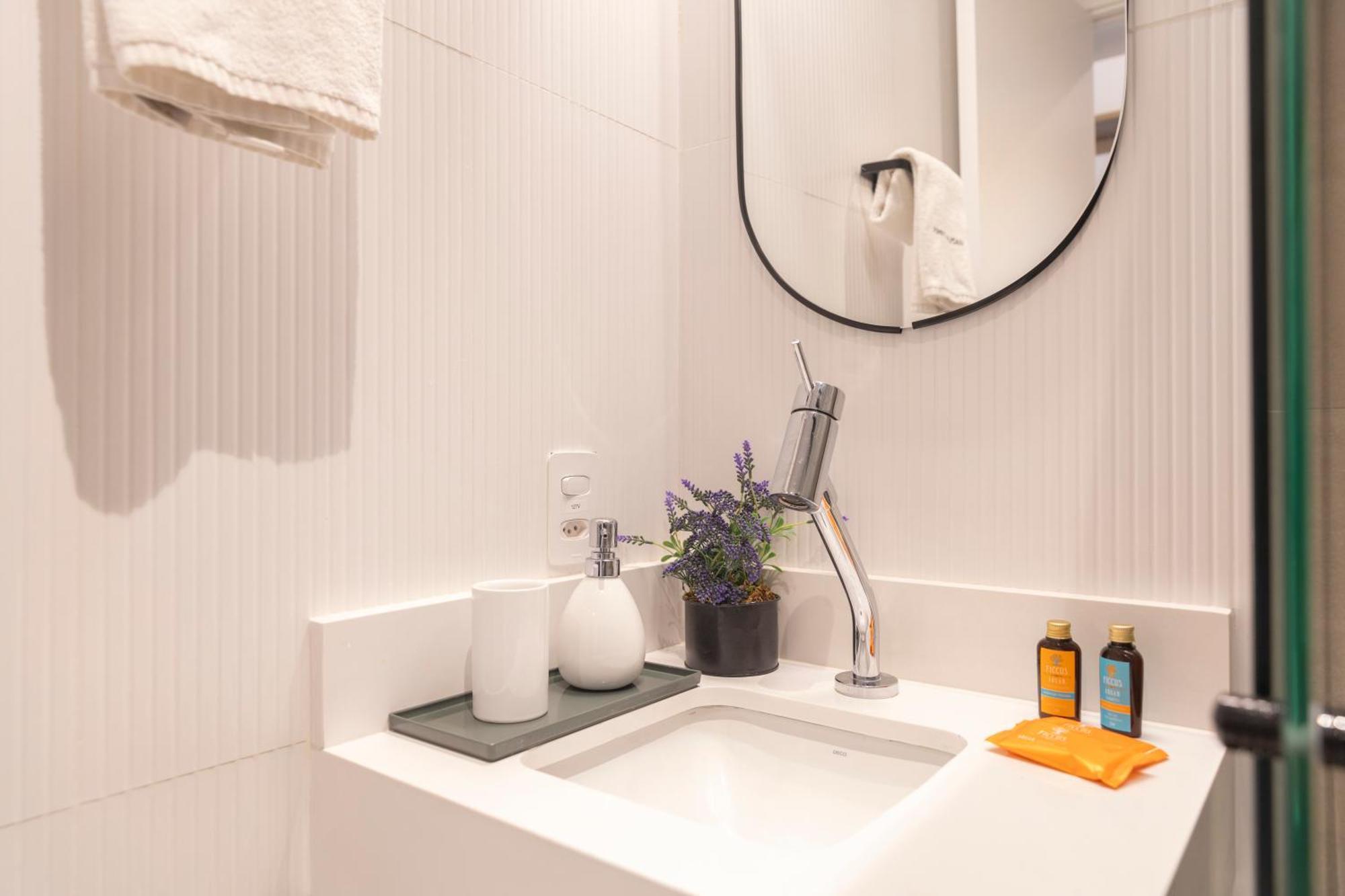 Apartamento Estudios Com Ac E Varanda Na Bela Vista